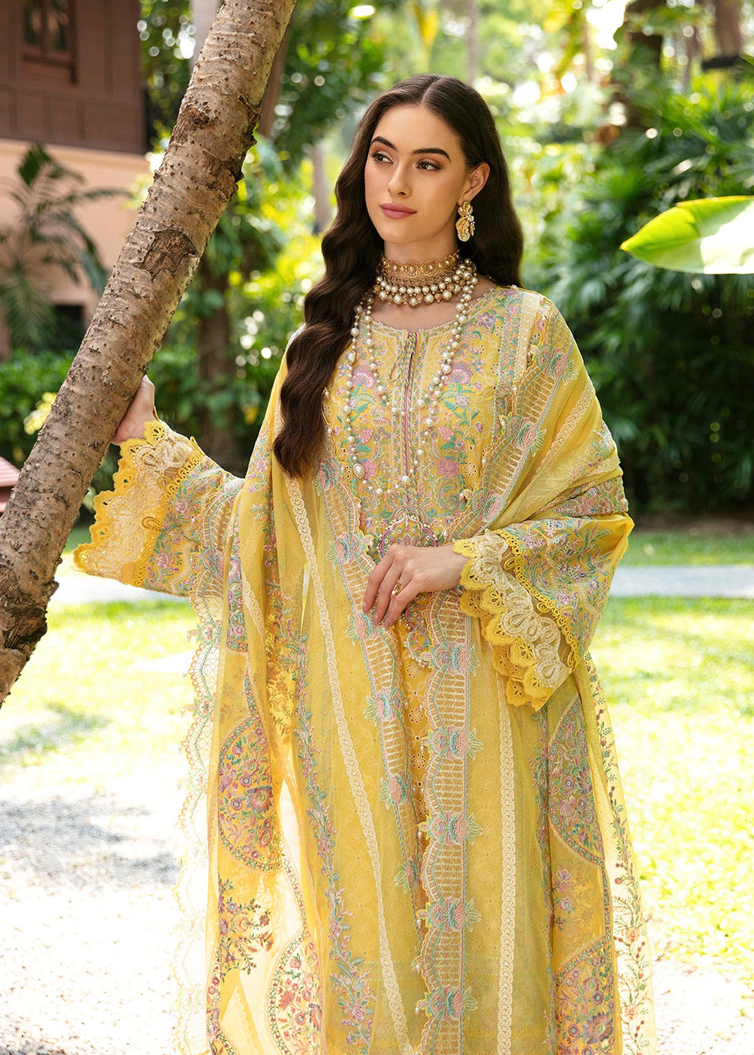 Kanwal Malik | Sareen Luxury Lawn 24 | Vanessa