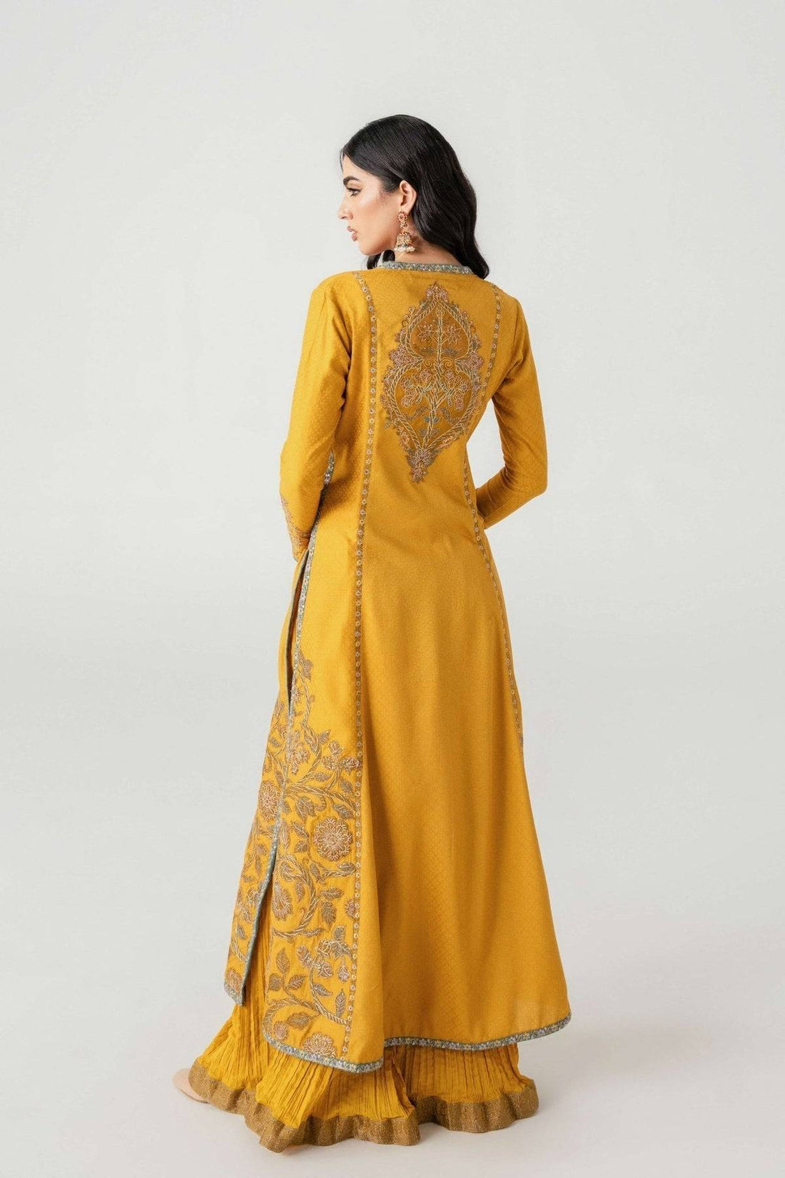Fahad Hussayn | Jalsa Ghar | Kunj buta by Maria Faisal - Registered Vendor of : Fahad Hussayn - type : Ladies Clothes - 100% original wedding dresses