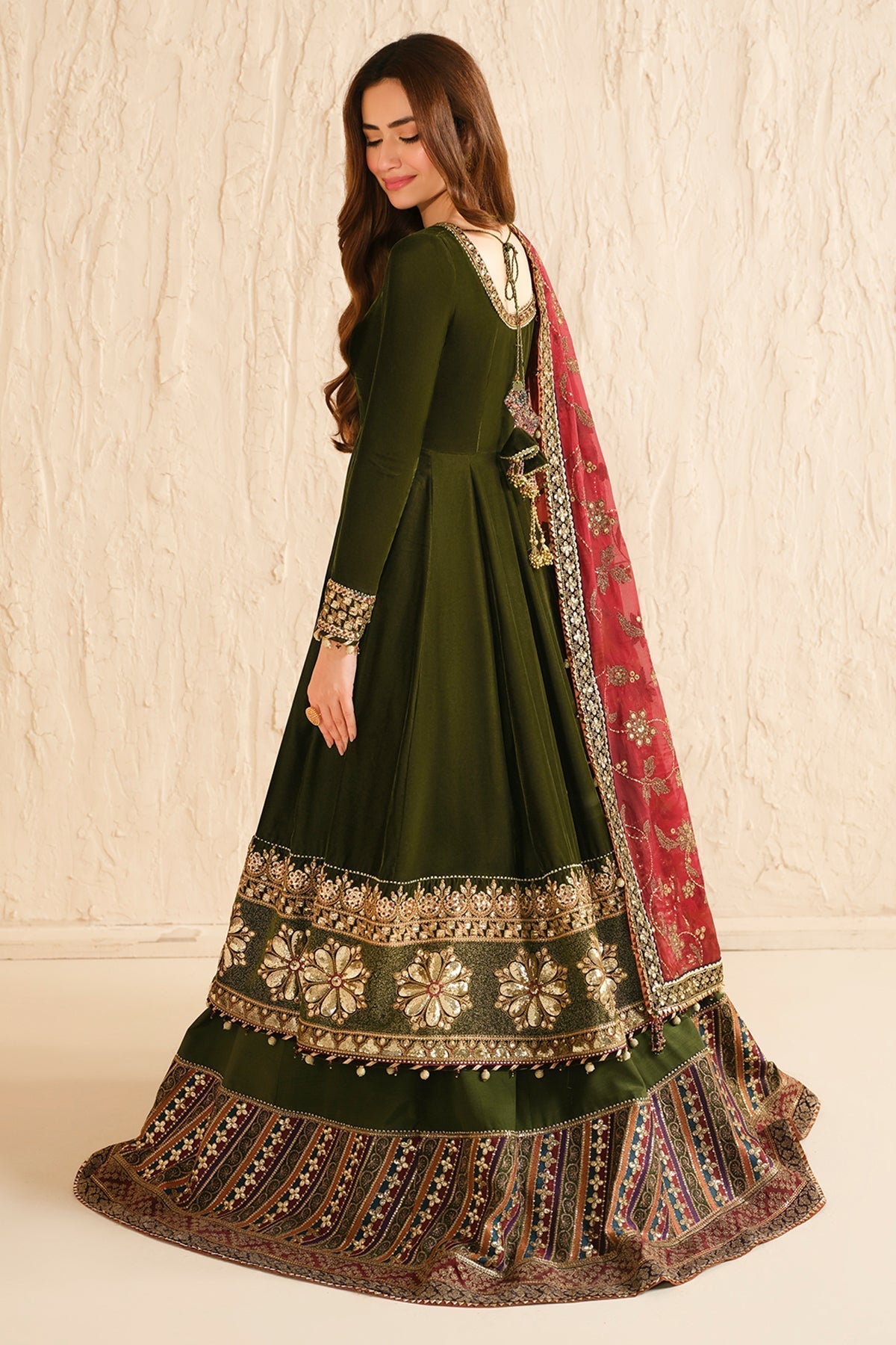 Jazmin | Velvet Edit 24 | Velvet Formal VF-2036 - Ladies Clothes - Maria Faisal