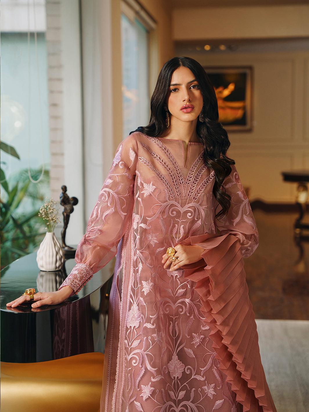 Amroz Atelier | Reveur Formals | Le Rose - Pakistani Dress - Maria Faisal