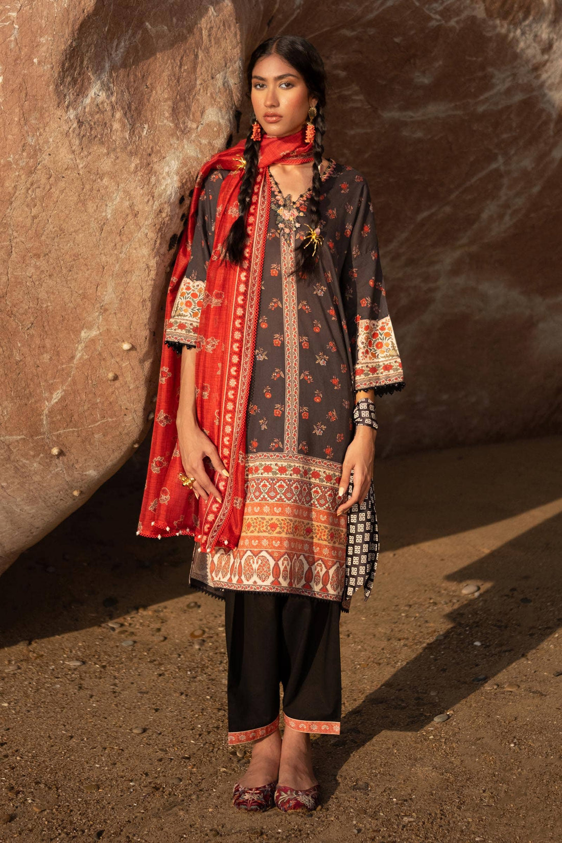 Sana Safinaz | Mahay Spring 24 | H241-017A-2BK - Ladies Clothes - Maria Faisal