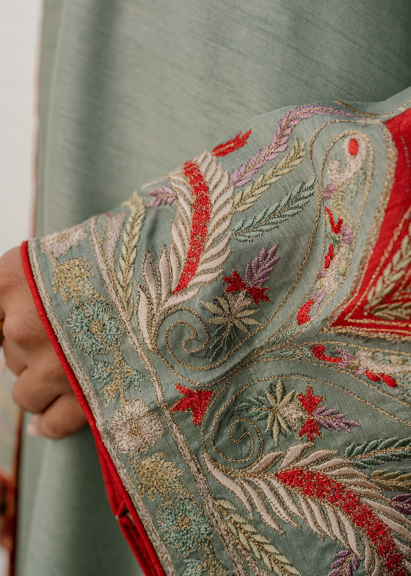 Mahgul | Eid Edit 2024 | Kashmiri Sea - Ladies Clothes 