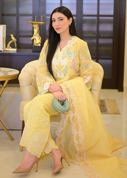 Saira Shakira | Rosea Casual Pret 25 | Dandelion Hues