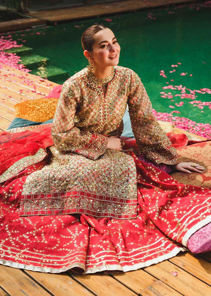 Saira Shakira | Rosea Casual Pret 25 | Isla