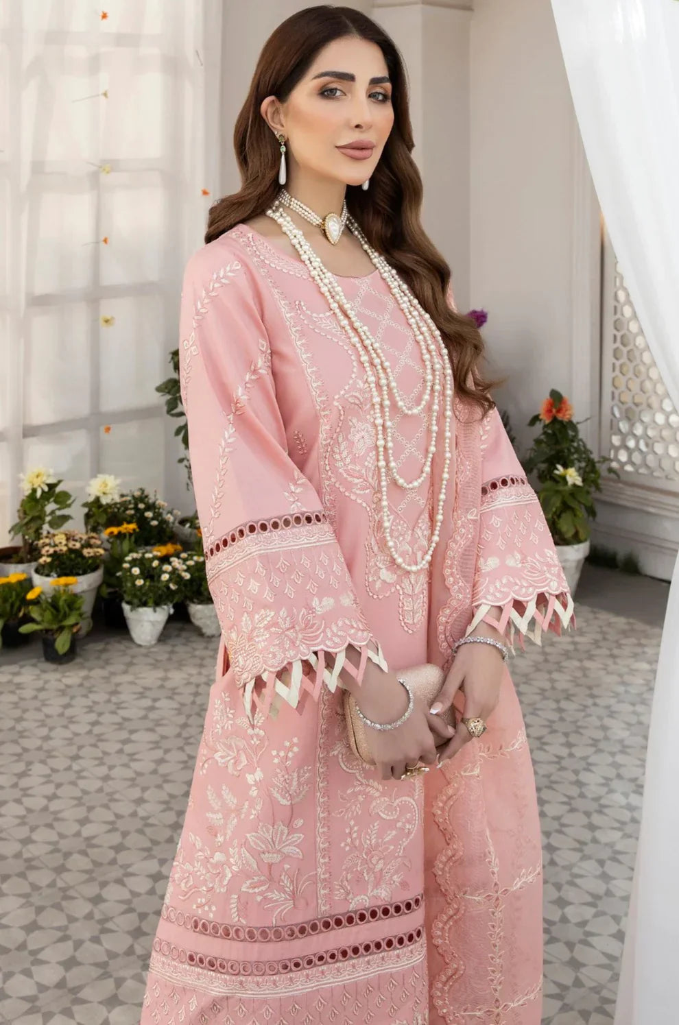Mohagni | Muntazir Luxury Lawn 24 | AM-07 - Ladies Clothes 