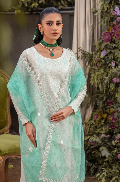 Mohagni | Muntazir Luxury Lawn 24 | CM-03 - Ladies Clothes 