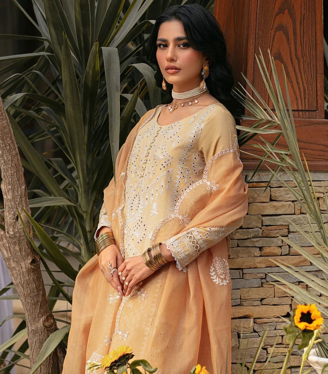 Mohagni | Muntazir Luxury Lawn 24 | CM-05 - Ladies Clothes 