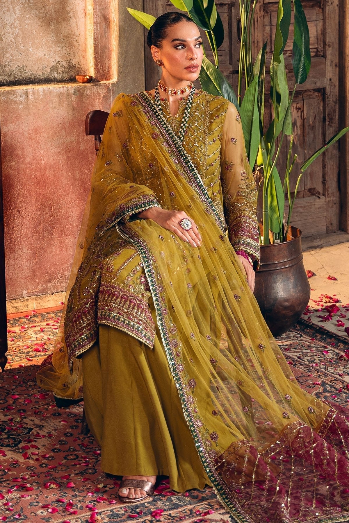 Motifz | Luxury Formal | 4824 - ALMAS - is Green dress from Motifz - Ladies Clothes - Maria Faisal
