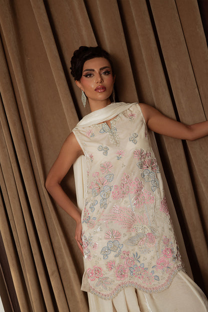 Saira Rizwan | Velvet Pret 25 | NARGIS-SRVP25-07 - Formal Dress - available at Maria Faisal in UK and USA.