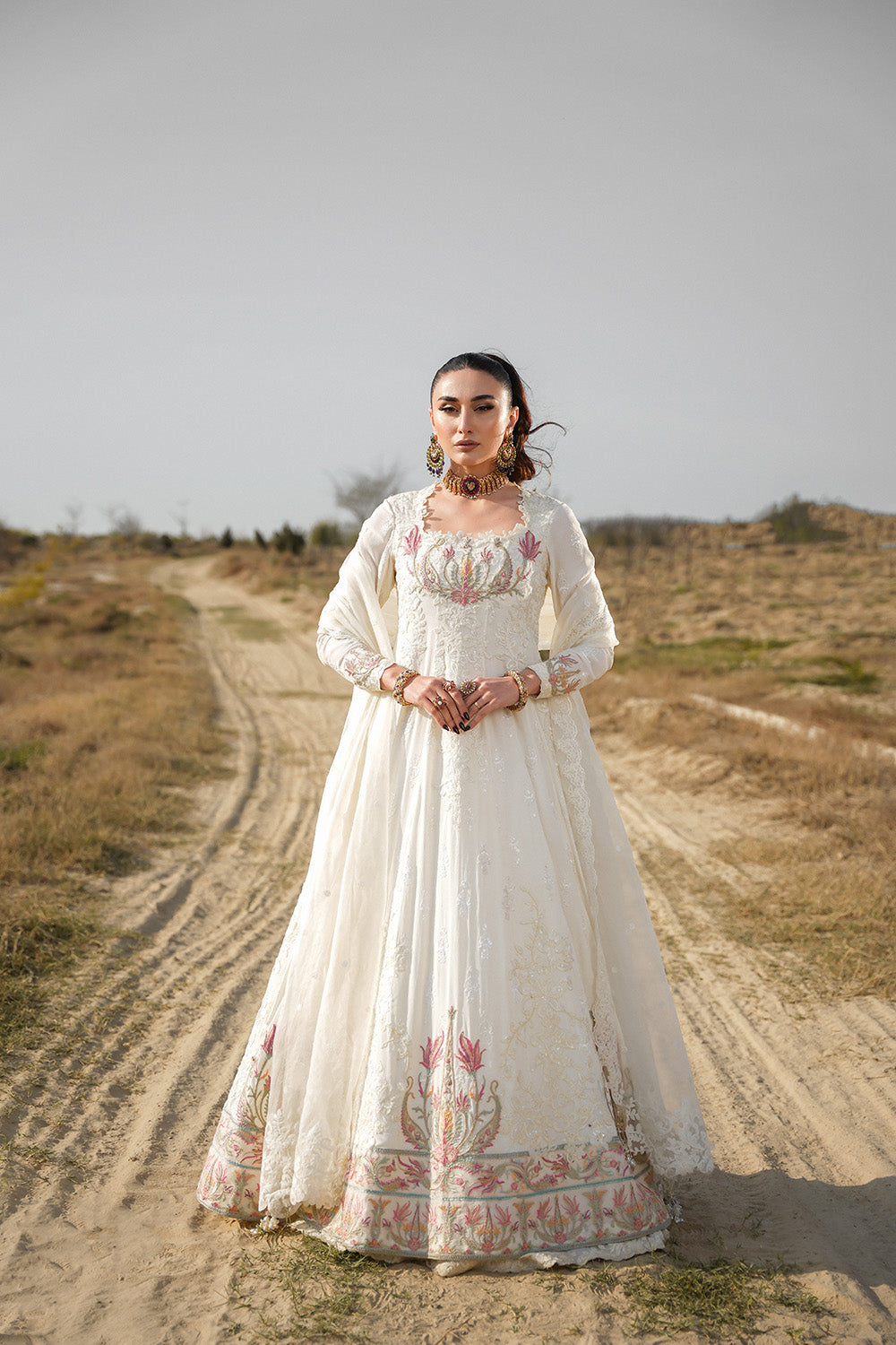 Nilofer Shahid | Verve Summer 24 | Kaira  Verve SS 24 - Maria Faisal