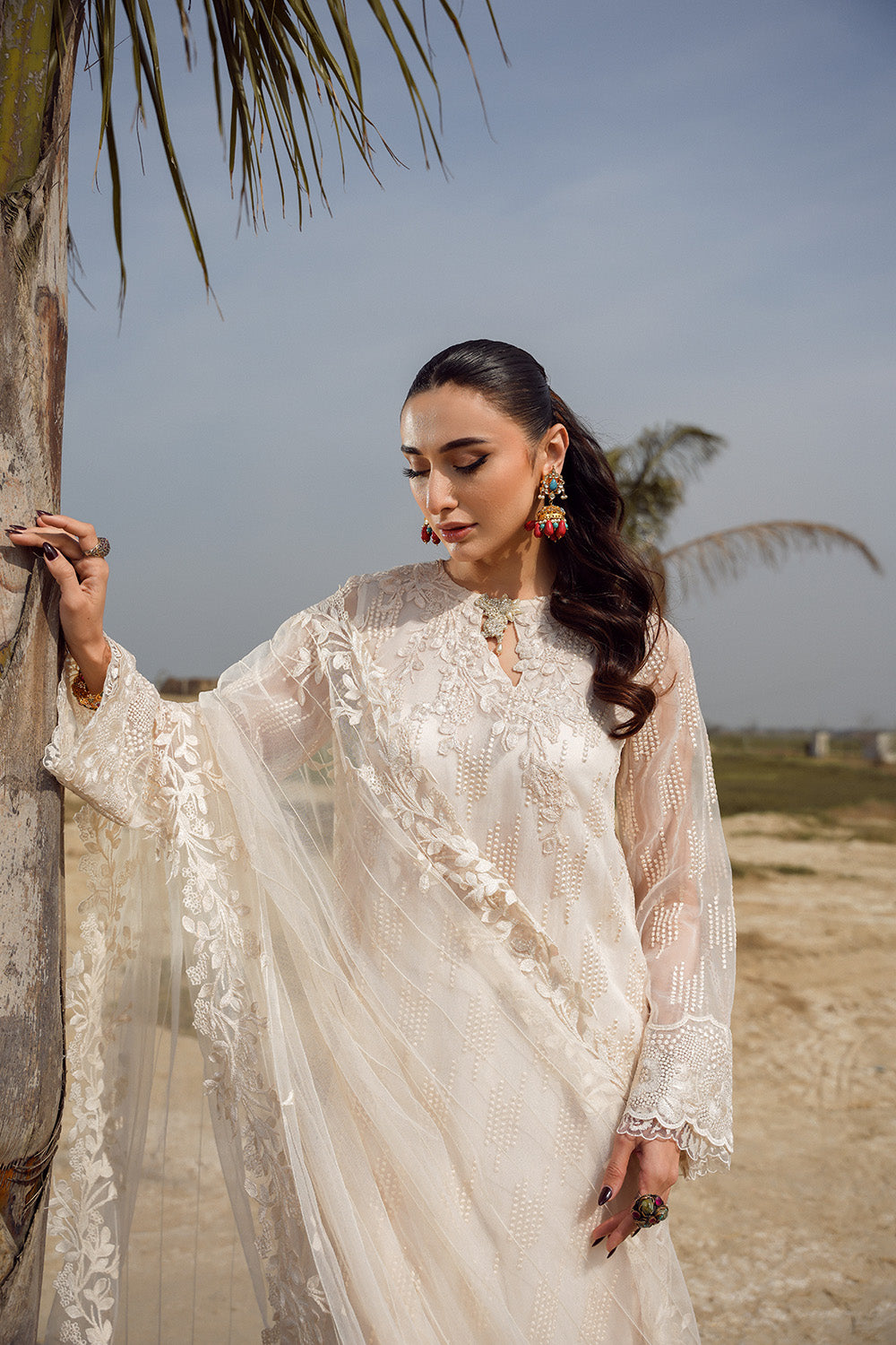 Nilofer Shahid | Verve Summer 24 | Anastasia (3pc)  Verve SS 24 - Maria Faisal