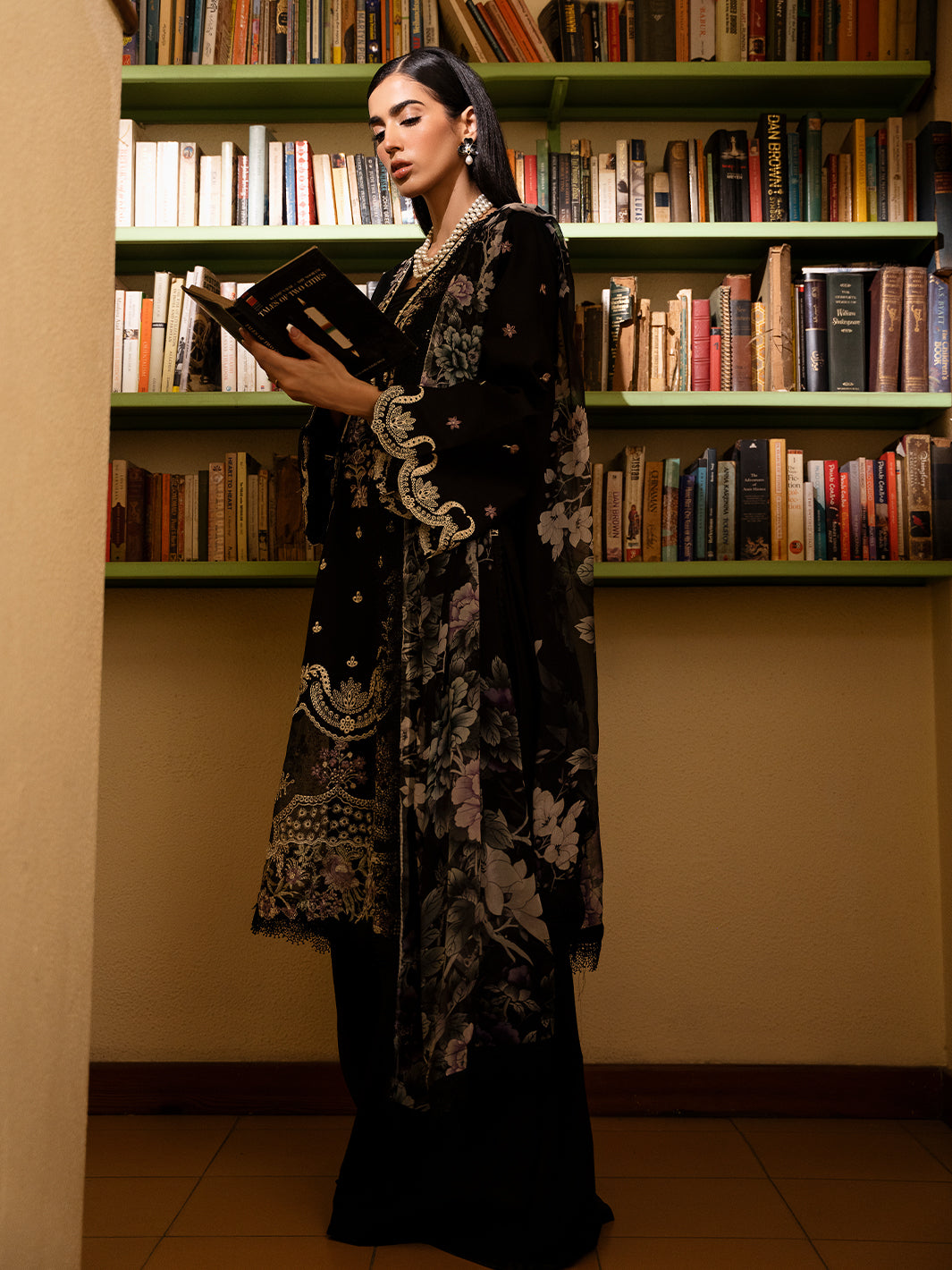 Izel | Dastak Luxury Lawn | QALAH - Ladies Clothes 