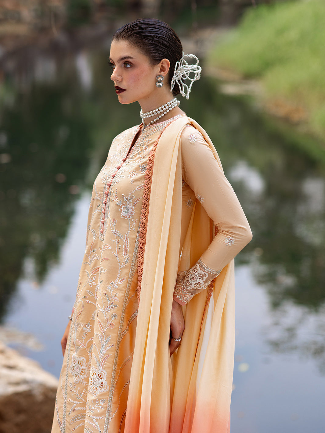 Roheenaz | Dahlia Embroidered Lawn 24 | Magnolia - Ladies Clothes 