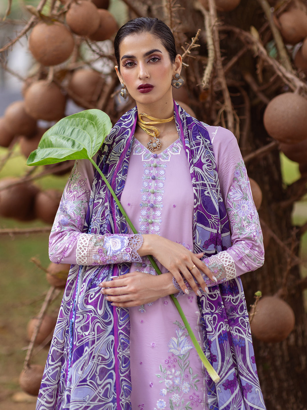 Roheenaz | Dahlia Embroidered Lawn 24 | Hyacinth - Ladies Clothes 