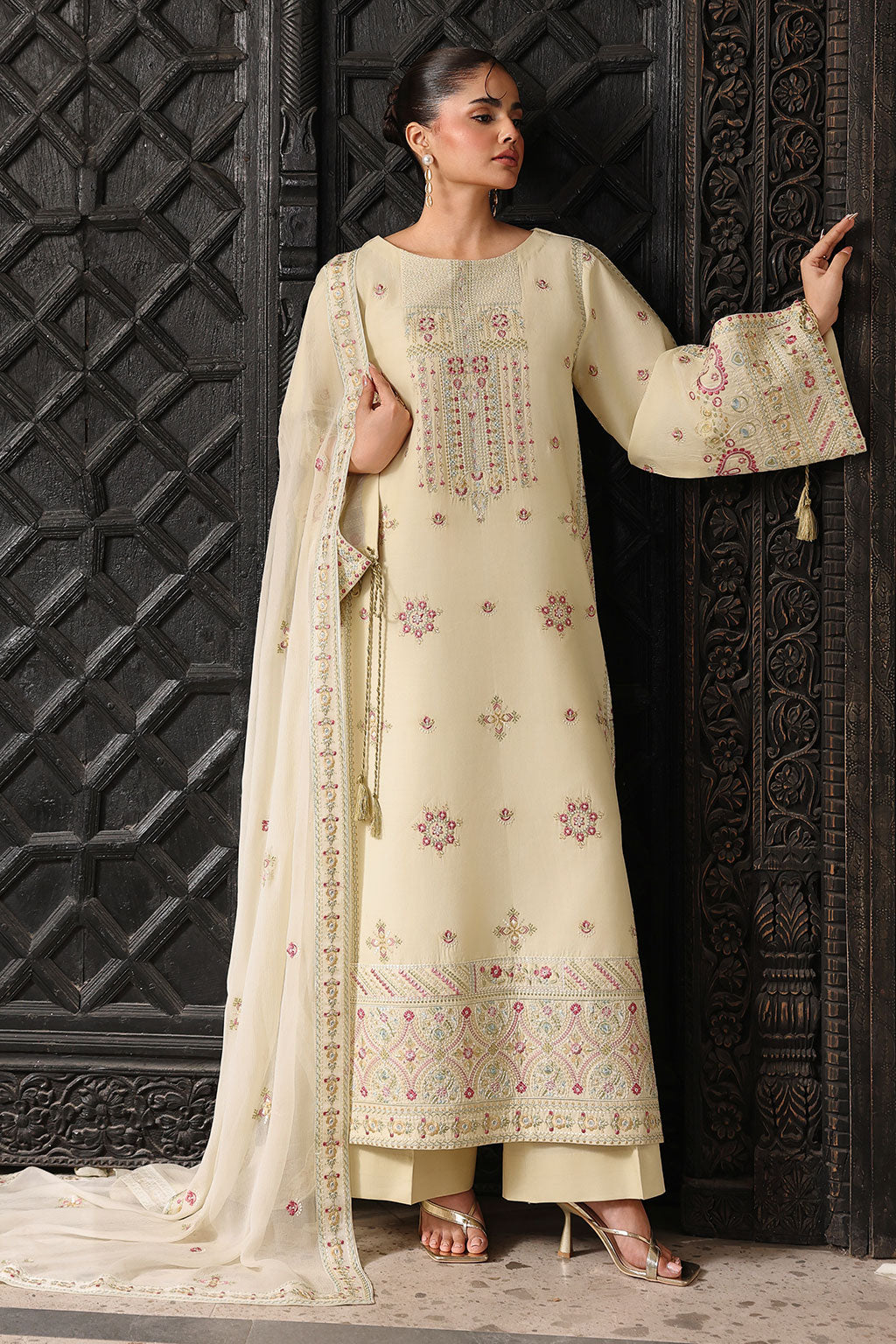 Afsanah | Rosa Essential | AL-305 - Luxury Dress - available at Maria Faisal in UK and USA.