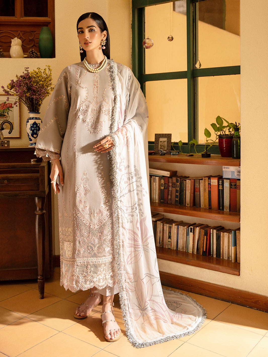 Izel | Dastak Luxury Lawn | SAAYE - Ladies Clothes 