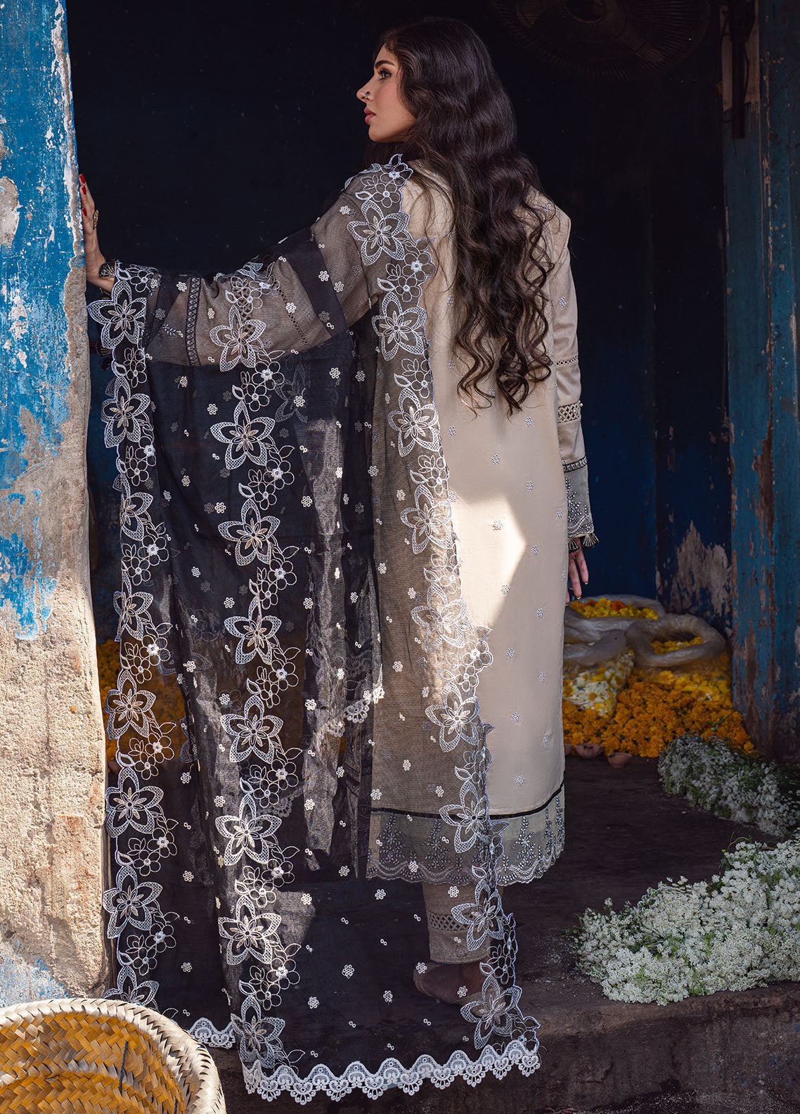 Sahane | Sahakari Chikankari Lawn Edit 24 | Ghazal - Ladies Clothes 