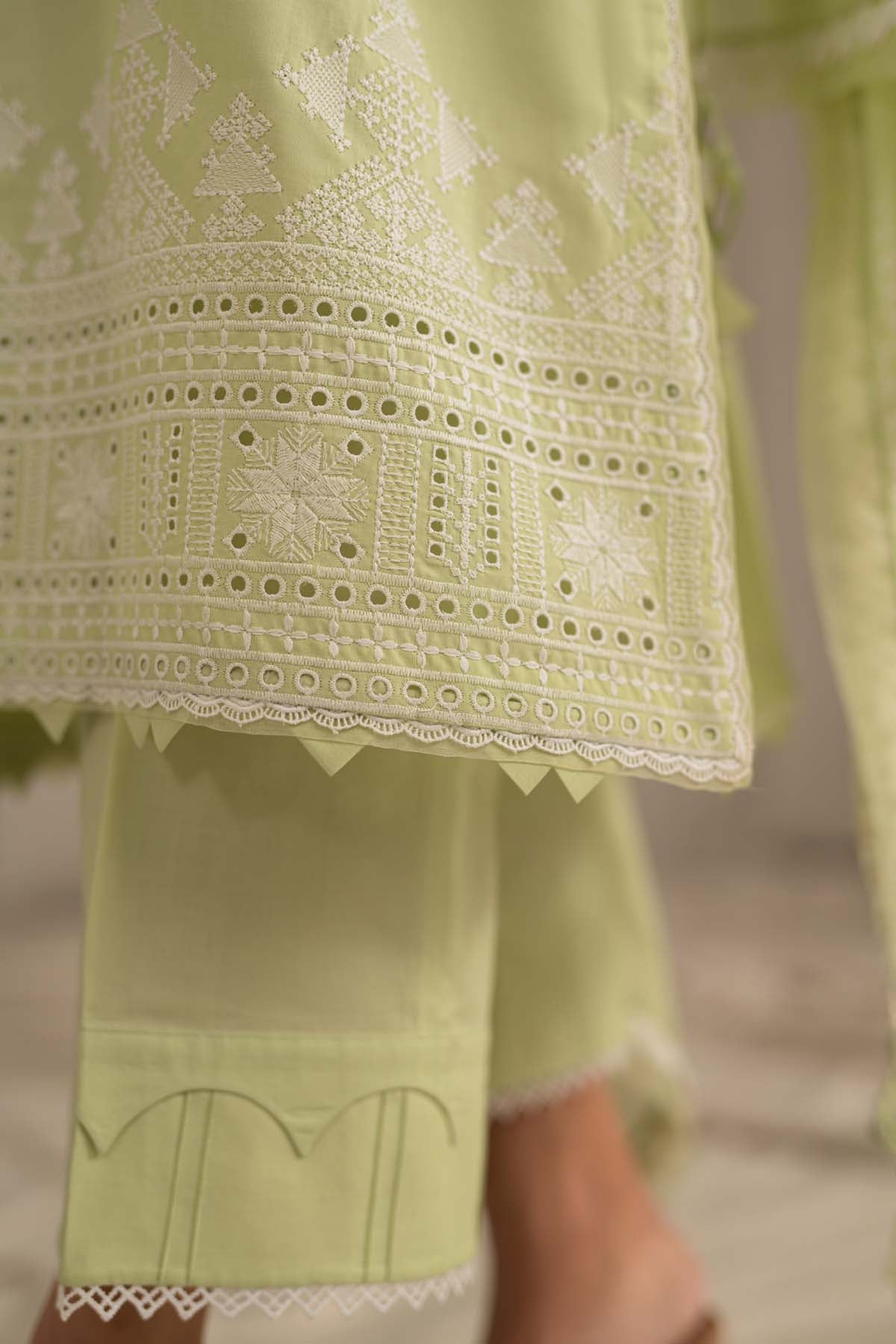 Sahar | Mirage Spring Luxury 24 | Chikankari 3 Piece - Waniyas