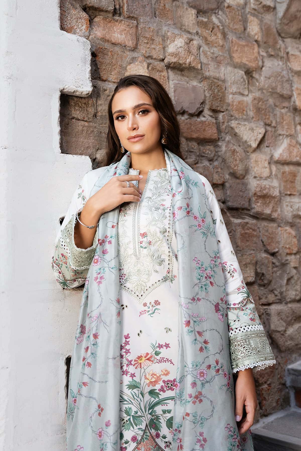 Afrozeh | Damask The Holiday Edit 25 | Rosheen A by Maria Faisal - Registered Vendor of : Afrozeh - type : Ladies Clothes - 100% original wedding dresses