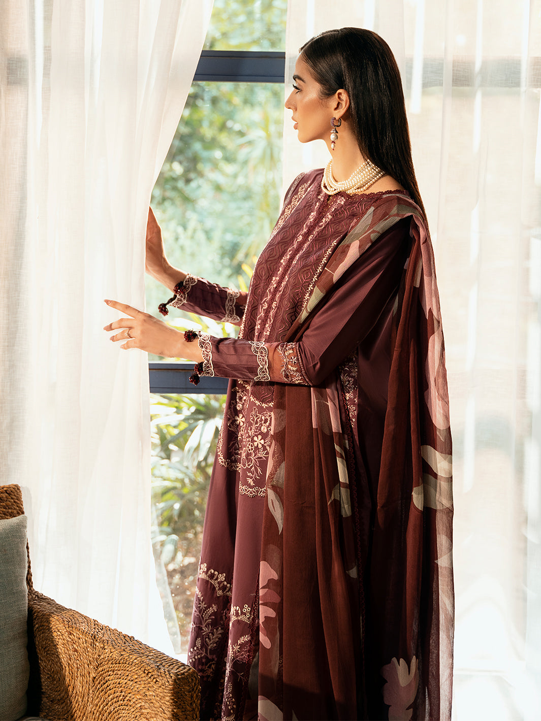 Izel | Dastak Luxury Lawn | TABEER - Ladies Clothes 