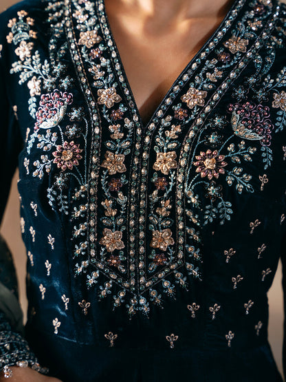 Flossie | Siara Velvet Formals | V-101 - Ladies Clothes - Maria Faisal