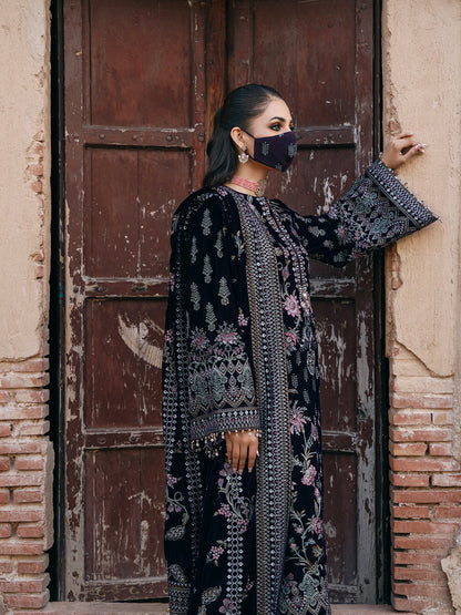 Flossie | Siara Velvet Formals | V-104 - A - Ladies Clothes - Maria Faisal