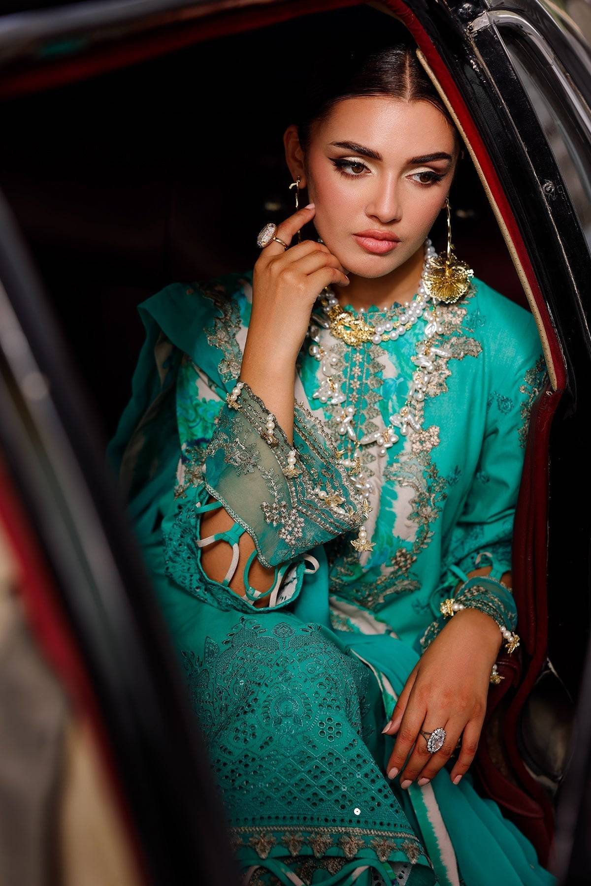 Charizma | Naranji Lawn 25 | CT5-15 by Maria Faisal - Registered Vendor of : Charizma - type : Ladies Clothes - 100% original wedding dresses