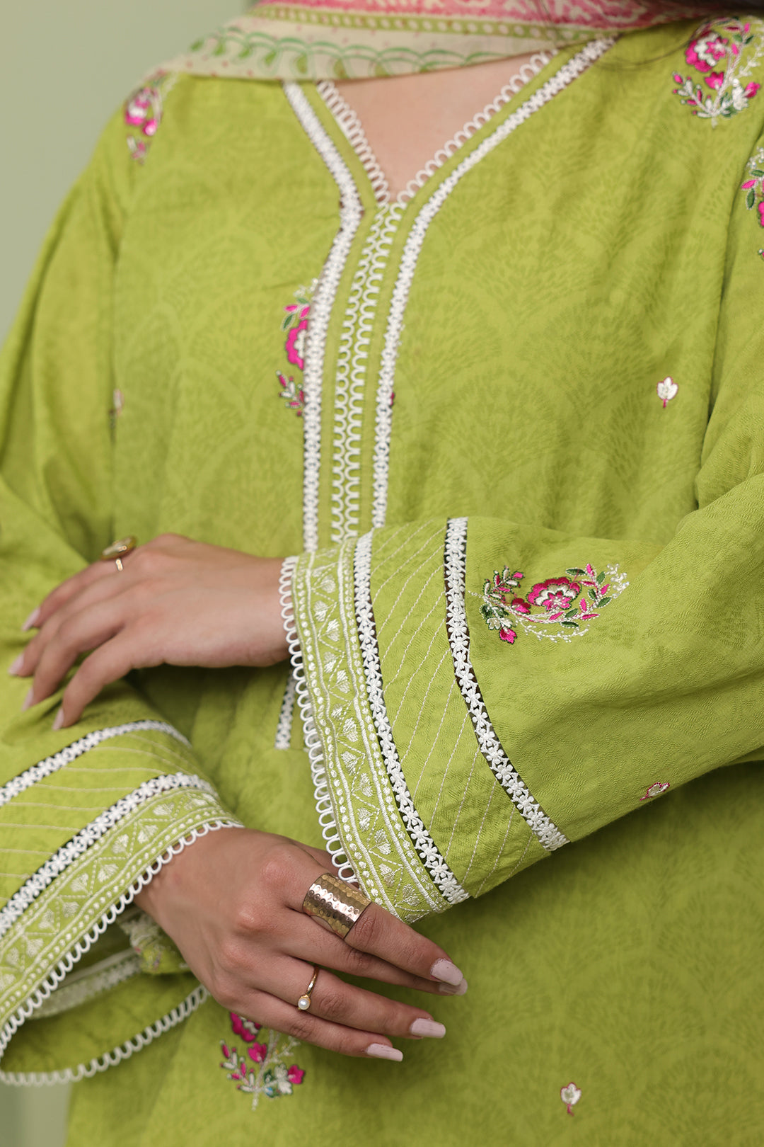 Zellbury | Unstitched 3 Piece Lawn | Embroidered Shirt Shalwar Dupatta - 1462 - Designer Dress with Intricate embroidery and embellishments. Shop elegent wedding dress at Maria Faisal.