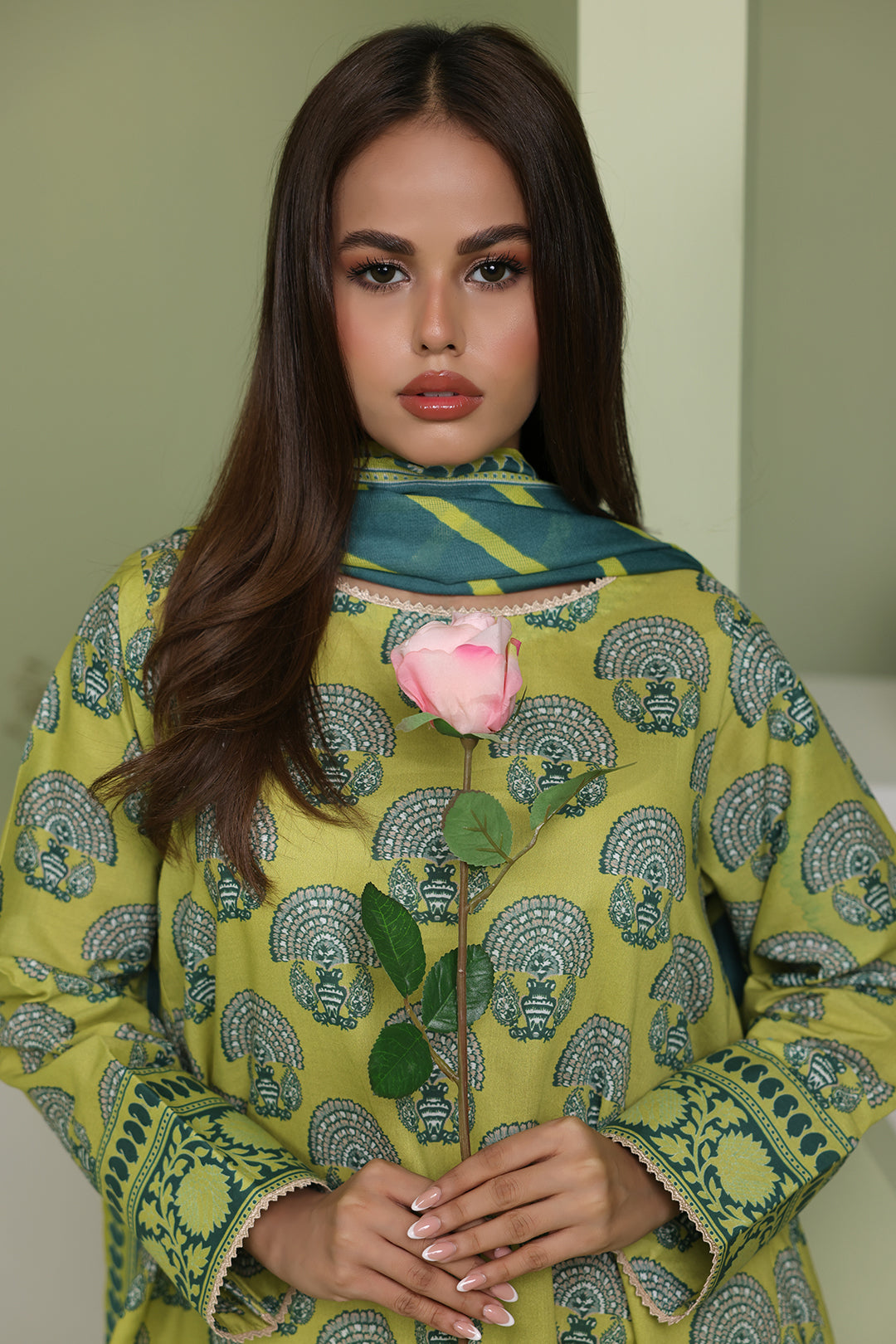 Zellbury | Unstitched 3 Piece Lawn | Shirt Shalwar Dupatta - 1720 - Designer Dress with Intricate embroidery and embellishments. Shop elegent wedding dress at Maria Faisal.