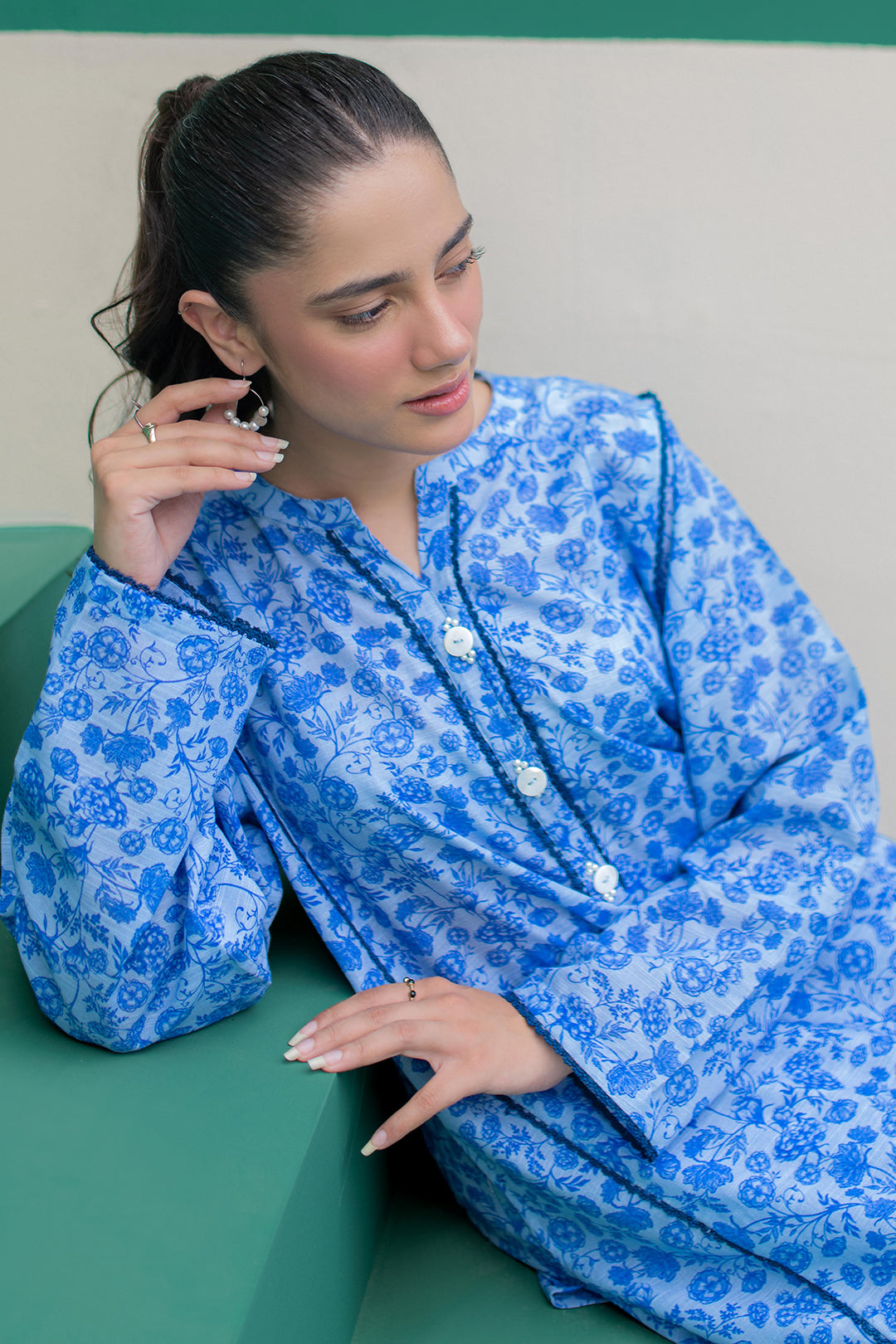 Zellbury | Winter Pret | Kurta Trouser - 3062 - Designer Dress with Intricate embroidery and embellishments. Shop elegent wedding dress at Maria Faisal.