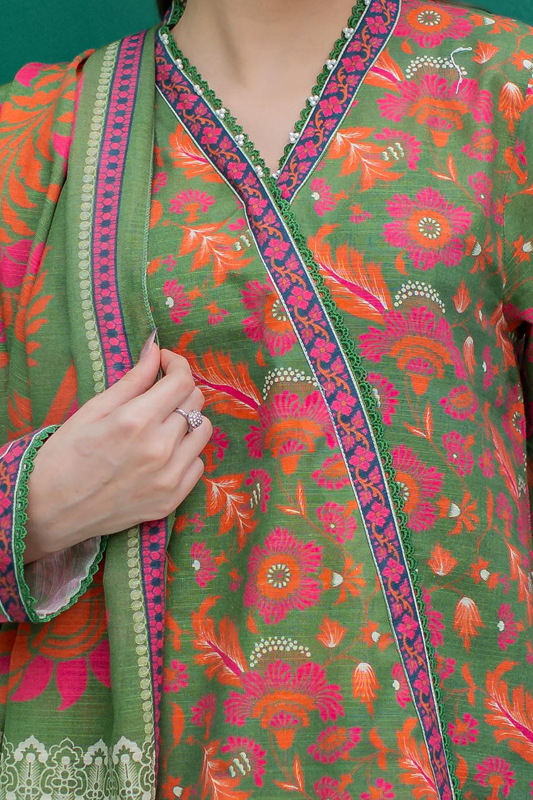 Zellbury | Winter Pret | Kurta Dupatta Trouser - 3088 - Designer Dress with Intricate embroidery and embellishments. Shop elegent wedding dress at Maria Faisal.