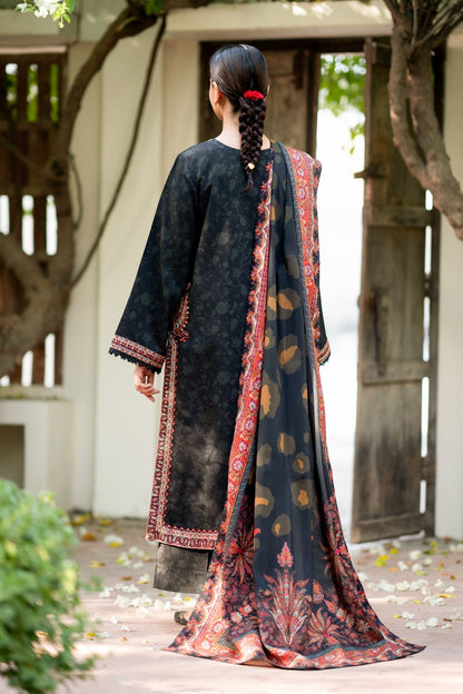 Xenia Formals | Autumn Refresh | ESAAD - is Black dress from Xenia Formals - Ladies Clothes - Maria Faisal