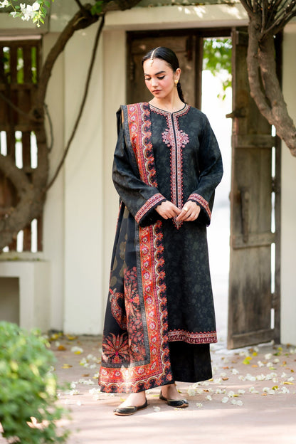 Xenia Formals | Autumn Refresh | ESAAD - is Black dress from Xenia Formals - Ladies Clothes - Maria Faisal
