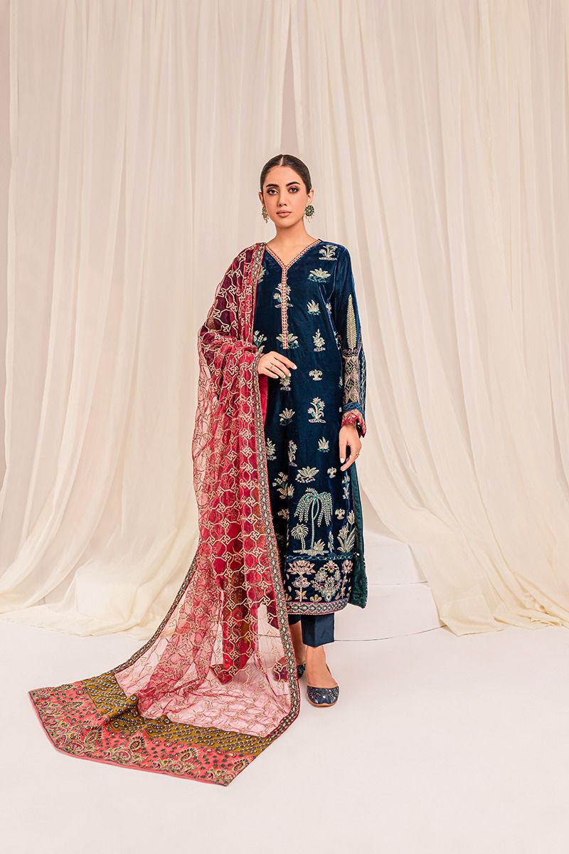 Xenia Formals | Ready To Wear Dresses | HAYAT - Waniyas