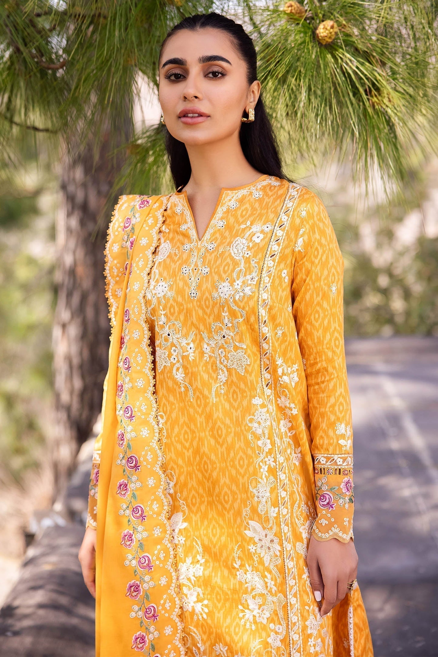 Zaha | Lawn 24 | NARINA (ZL24-15 A) - Ladies Clothes - Maria Faisal