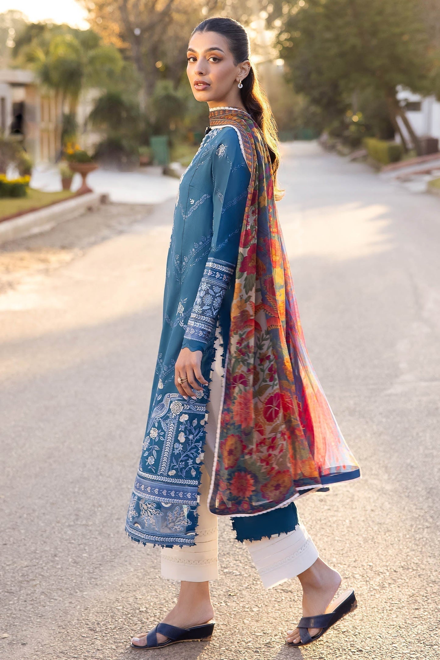 Zaha | Lawn 24 | EIRA (ZL24-05 B) - Ladies Clothes - Maria Faisal