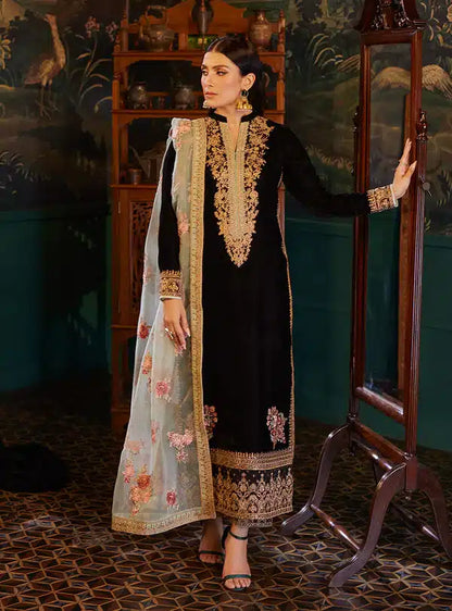 Zainab Chottani | Luxury Velvet Collection 23 | Andleep