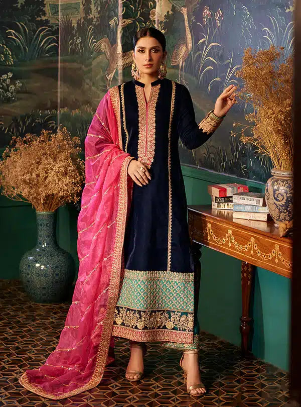 Zainab Chottani | Luxury Velvet Collection 23 | Amira