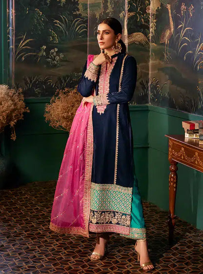 Zainab Chottani | Luxury Velvet Collection 23 | Amira