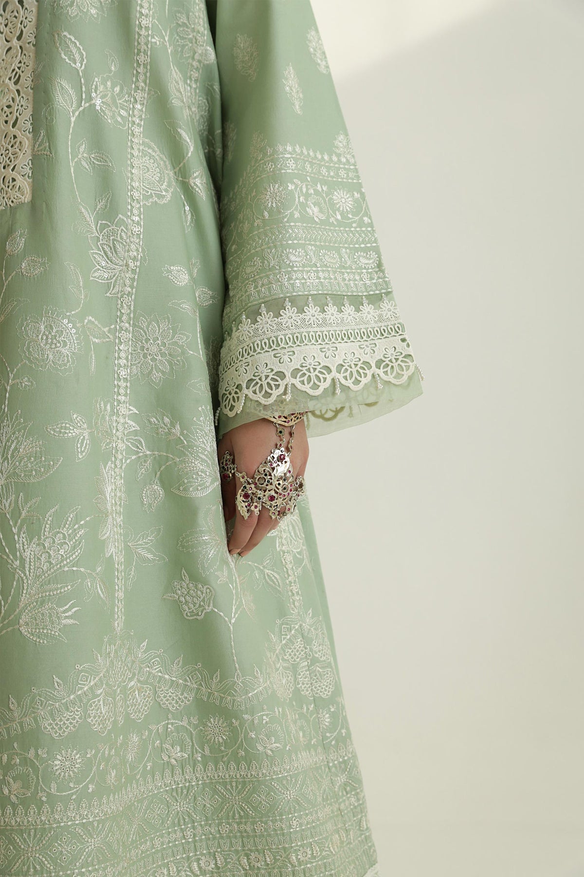 Zara Shahjahan | Luxury Lawn 24 | MAHI-1B - Ladies Clothes - Maria Faisal